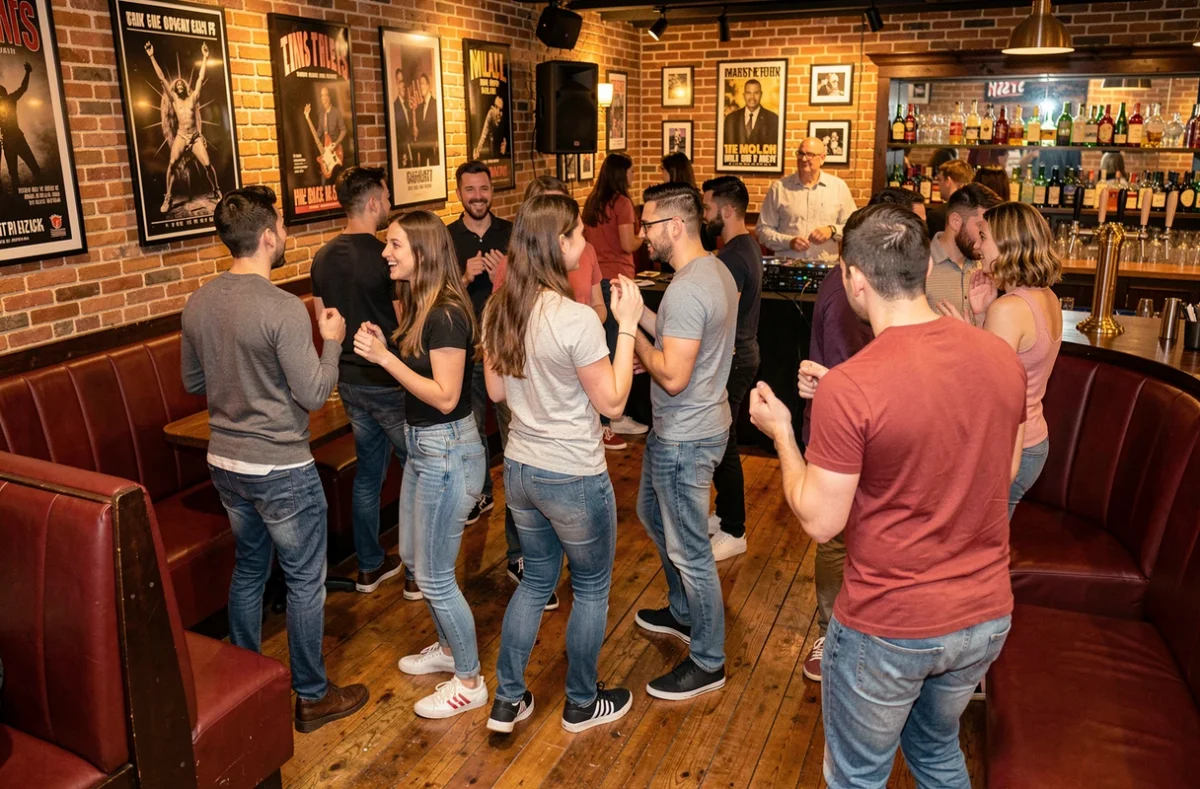 Intérieur animé du Club Cali à Baillet-en-France avec une piste de danse et une ambiance généraliste conviviale